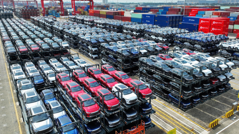 Tensión México-China- Beijing rechaza arancel del 50 % a autos propuesto por Ebrard