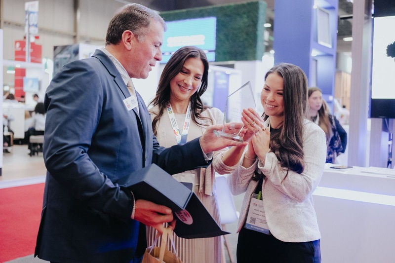 15d07ab6-0e3a-43fe-839f-fbfa8a1d98ae