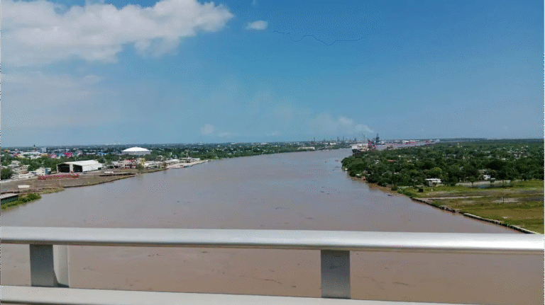 Río Pánuco sube de nivel, pero Gobierno descarta peligro de desbordamiento