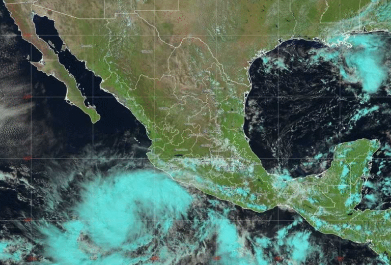 ¡Vienen más lluvias! Se forma tormenta tropical ‘Priscilla’ cerca de costas mexicanas